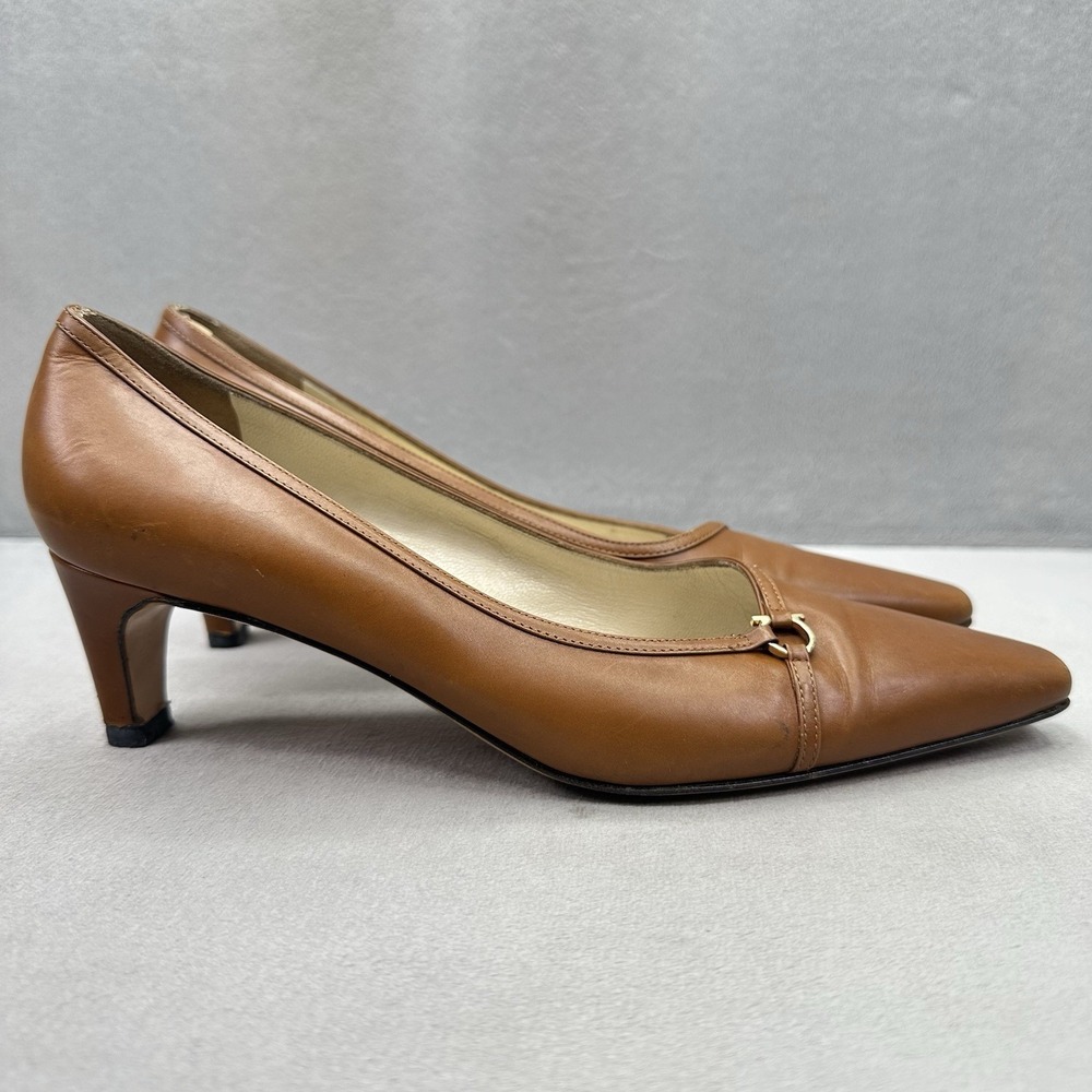 Salvatore Ferragamo Womens Size 7.5 (B) Heels Tan Leather Silver Ornament Pump